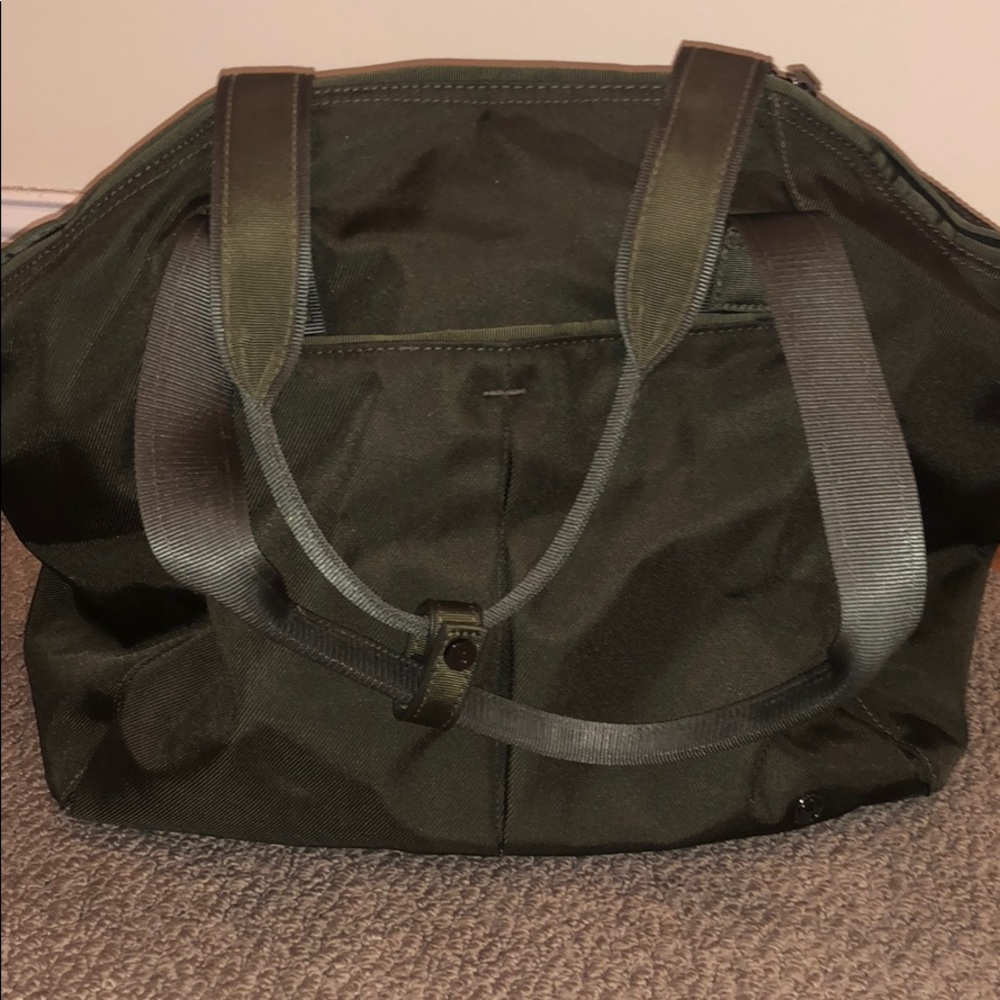 Like new lululemon bag!
